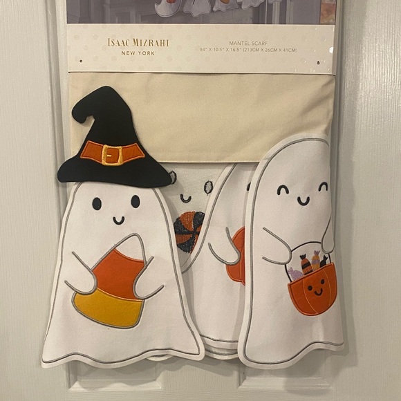 Isaac Mizrahi Ghost Mantel Scarf - Picture 1 of 6